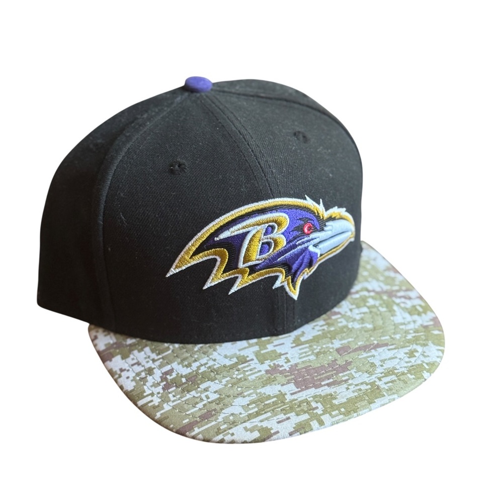 NEW ERA BALTIMORE RAVENS SALUTE TO SERVICE FITTED HAT - 7 5/8
